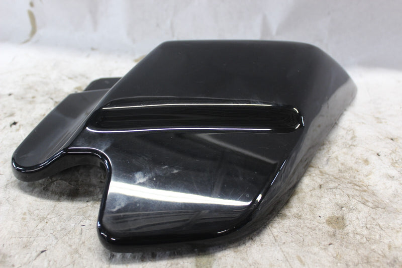 SIDE COVER RIGHT BLACK 66048-97 2000 H-D ELECTRAGLIDE FLHT