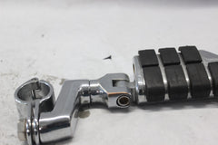 HIGHWAY FOOTREST W/ BRACKET HARLEY DAVIDSON 2010 ULTRA CLASSIC FLHTCU