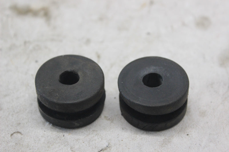 SADDLEBAG SETTING RUBBER B 2PCS 81247-463-770 1982 GOLDWING GL1100A