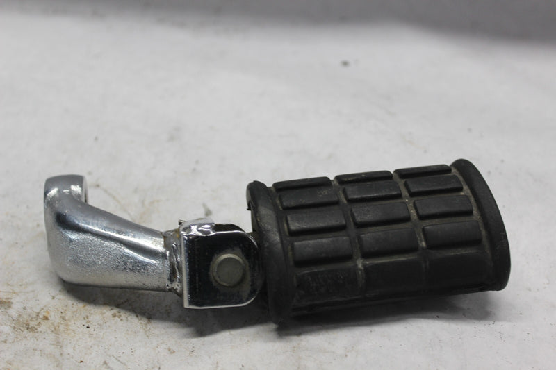 FRONT LEFT FOOTREST ASSY 10M-27410-00-00 1982 YAMAHA MAXIM XJ1100