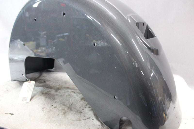 RIGHT REAR FENDER GAUNTLET GRAY/ BLACK 83000056ESY 2021 H-D TRI-GLIDE ULTRA