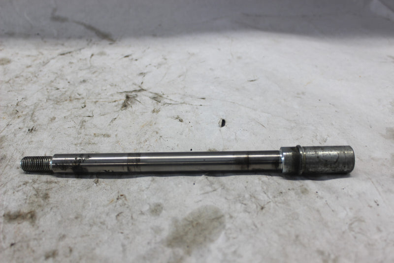 FRONT WHEEL AXLE 44301-463-000 ? 1982 GOLDWING GL1100A