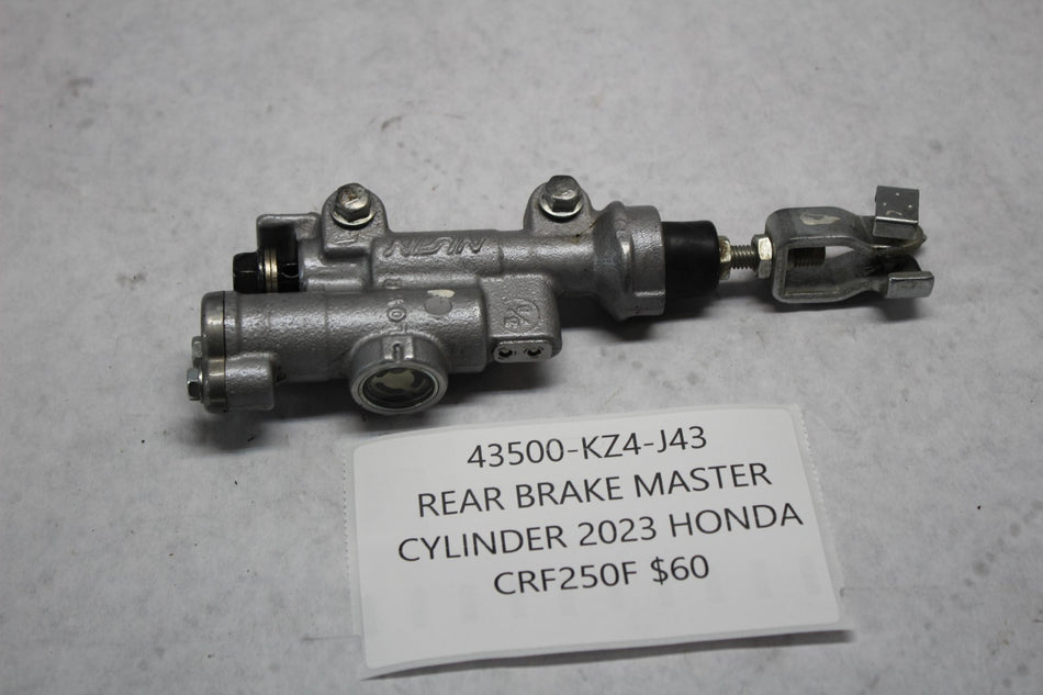 c762b5a0-c2c1-4a6f-9d3d-fd861a3ed2bc