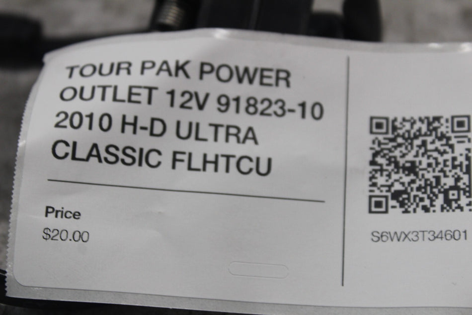 TOUR PAK POWER OUTLET 12V 91823-10 2010 H-D ULTRA CLASSIC FLHTCU
