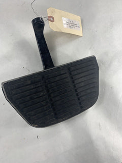 OEM Harley Davidson Passenger Footboard Bracket Pad 2008 Road King 50938-04