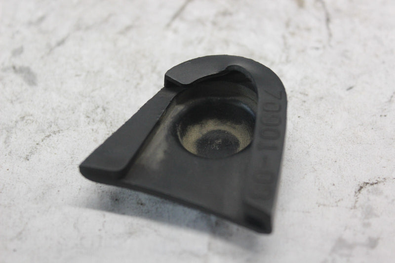 TANK BRACKET RUBBER BOOT RIGHT 70901-08 2008 H-D ELECTRAGLIDE FLHT