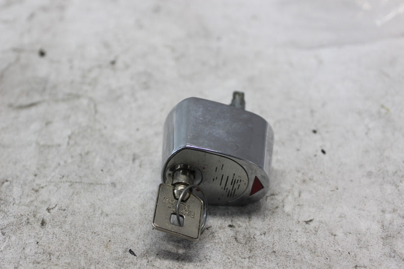 Ignition Switch Knob W/KEY 71536-93 2000 H-D ELECTRAGLIDE FLHT