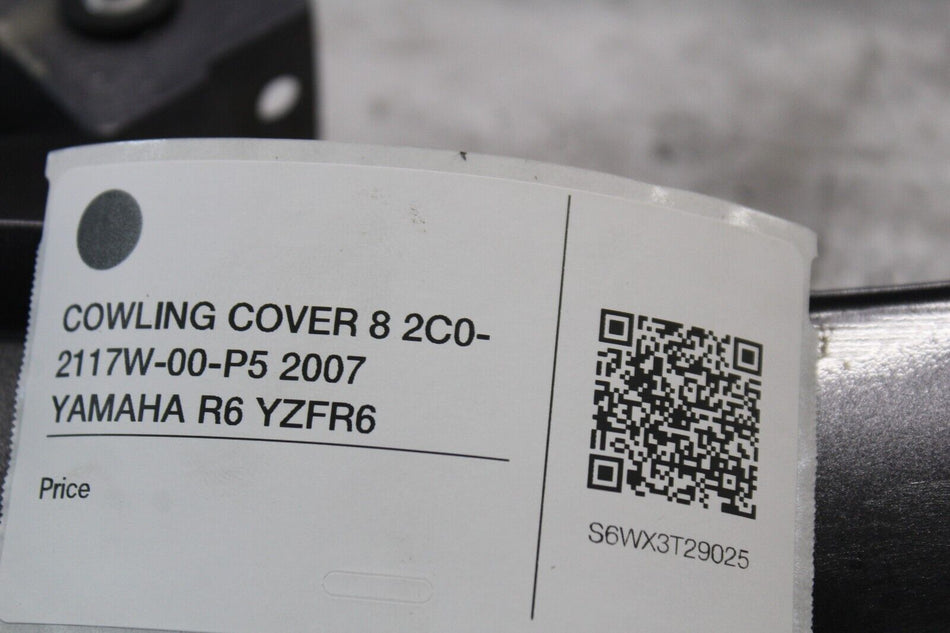 COWLING COVER 8 2C0-2117W-00-P5 2007 YAMAHA R6 YZFR6