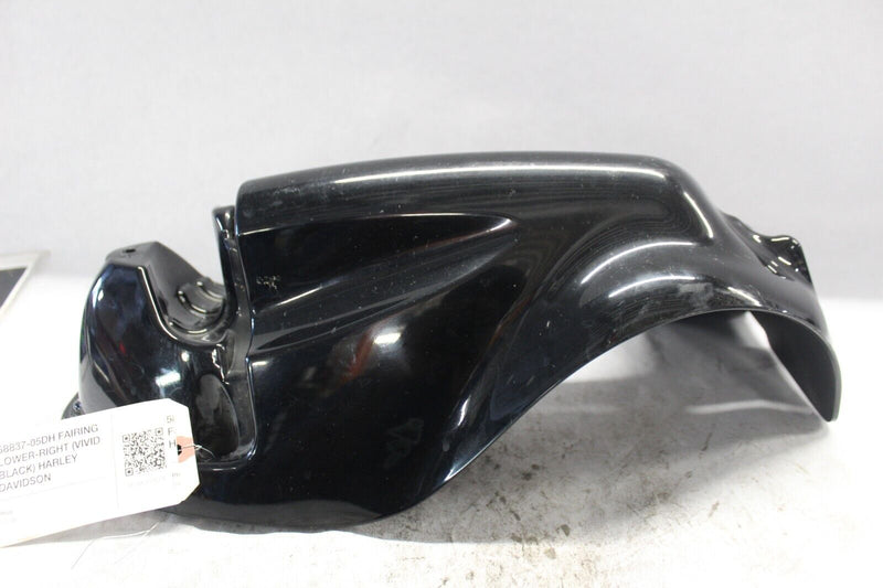 58837-05DH FAIRING LOWER-RIGHT (VIVID BLACK) HARLEY DAVIDSON