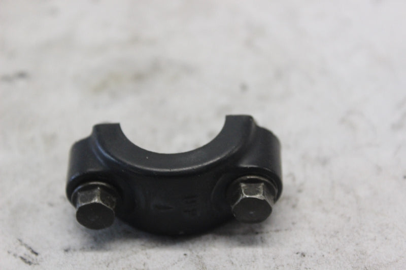MASTER CYLINDER HOLDER HALF-CLAMP 59671-36500 2002 SUZUKI GSX-R1000