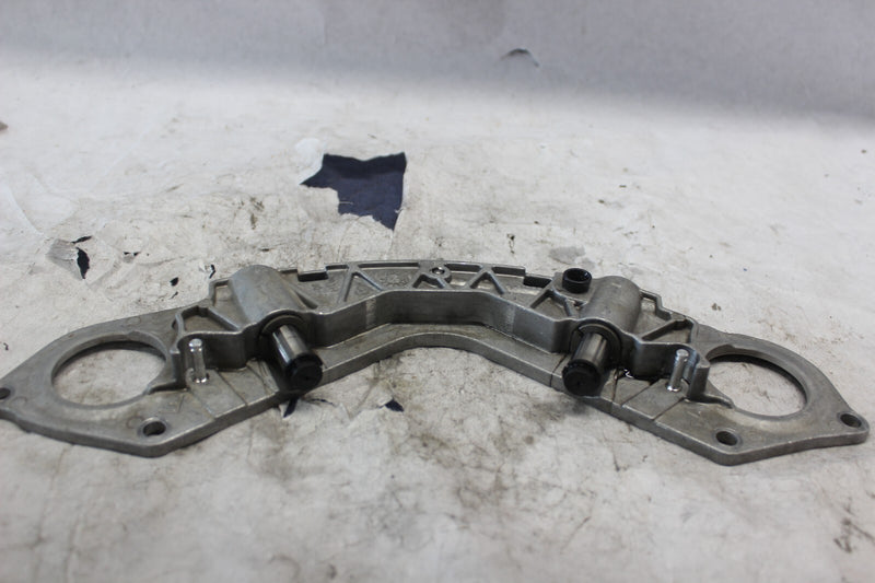 CHAIN GUIDE SUPPORT W/ PISTONS (ONLY) 14728-00 2001 H-D SOFTAIL DUECE FXSTD