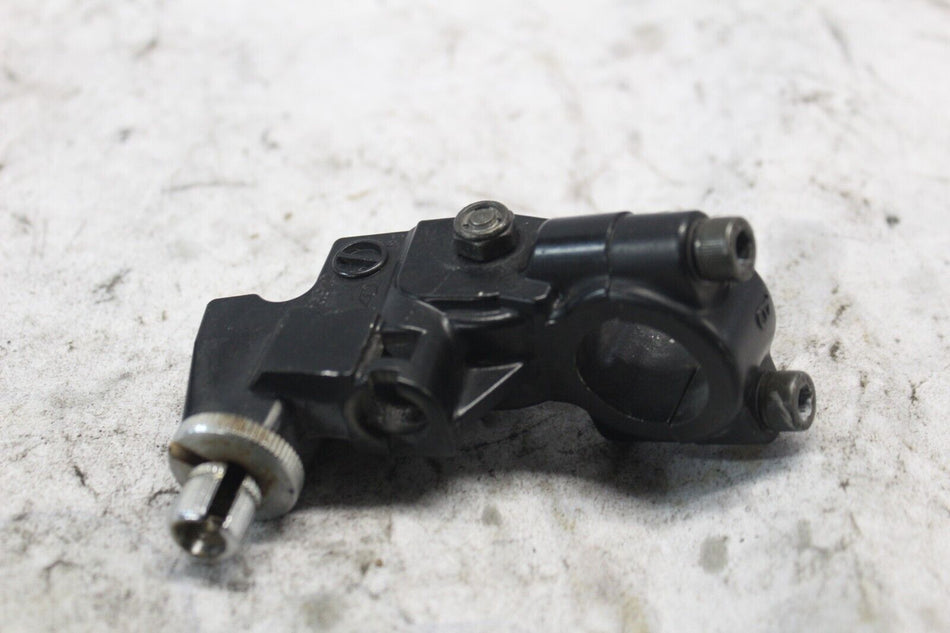 T2046527 BRACKET, LEVER, CLUTCH, 2005 TRIUMPH SPRINT