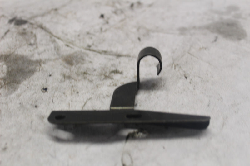 RIGHT FRONT FENDER GUIDE 61101-MA1-740 1982 HONDA GL500I SILVERWING