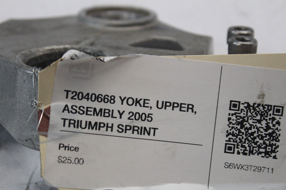 T2040668 YOKE, UPPER, ASSEMBLY 2005 TRIUMPH SPRINT