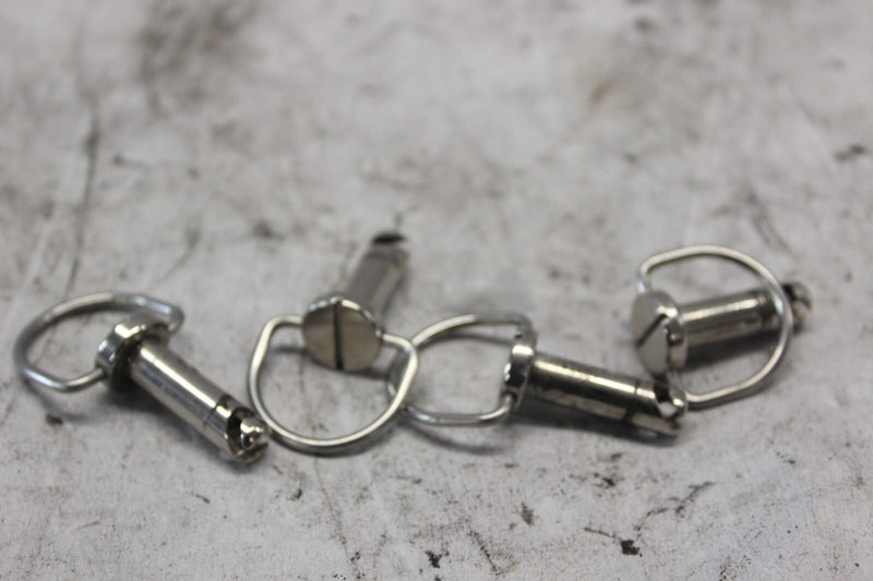Bail Head Stud (4) HARLEY DAVIDSON 90834-95