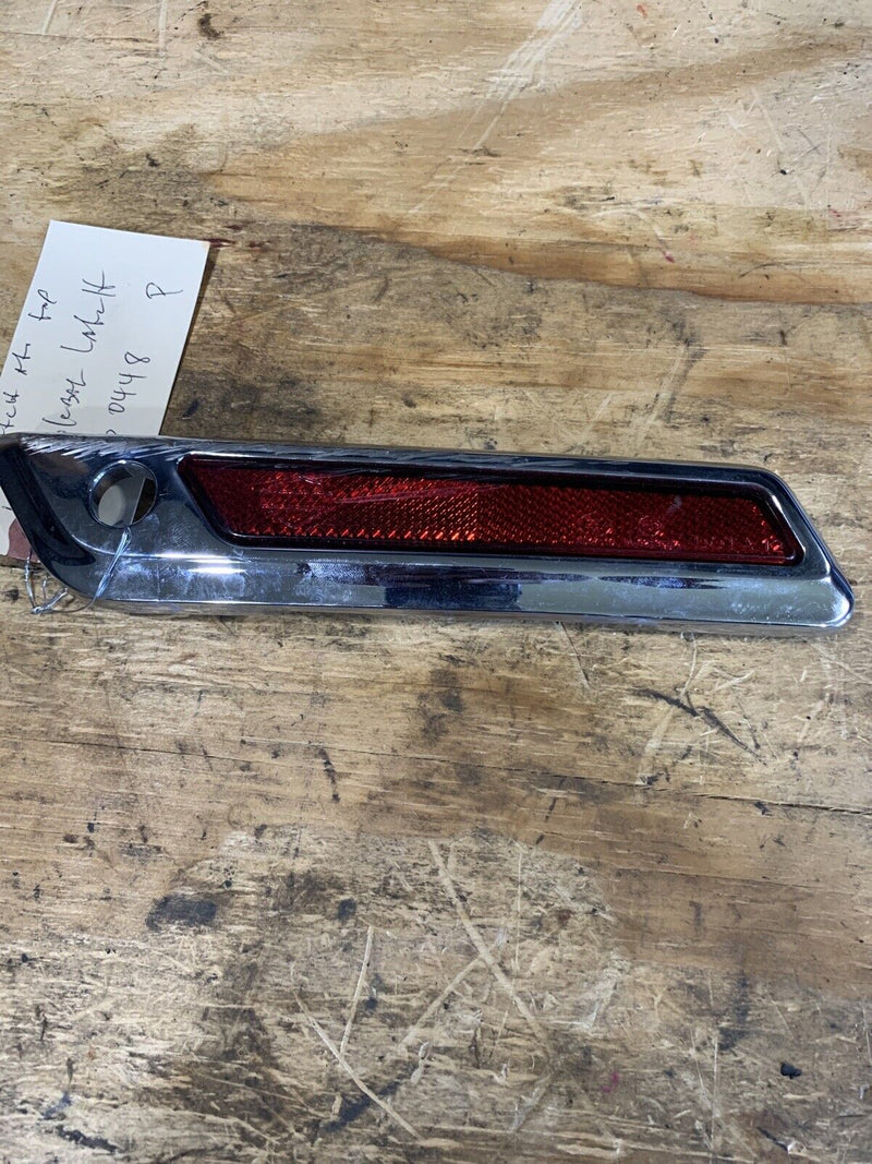 OEM Harley Davidson Touring Saddlebag Faceplate 90200448 LEFT Latch Cover Chrome