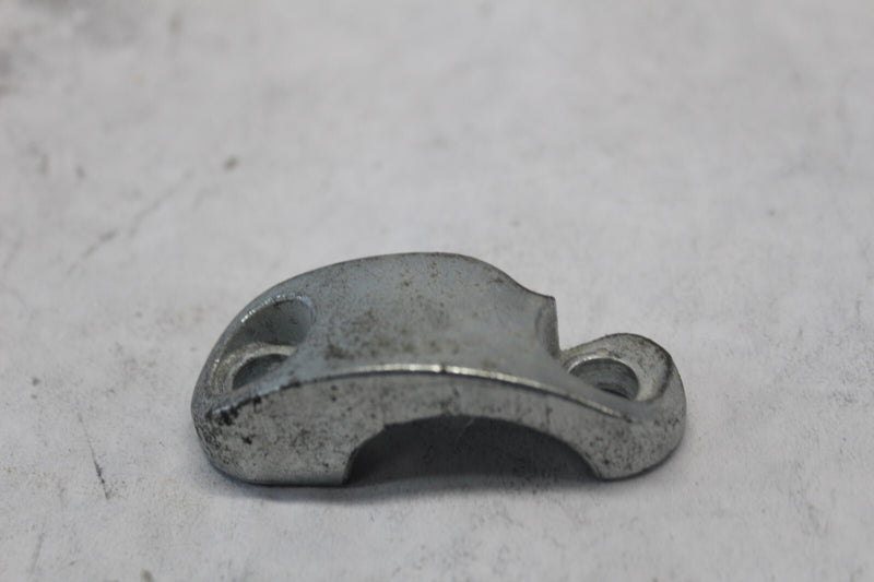55917-79A CLAMP, UPPER, LEFT 2000 H-D ELECTRAGLIDE FLHT