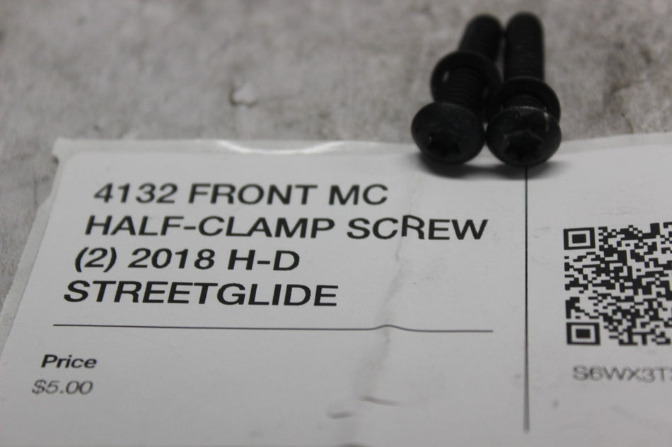 4132 FRONT MC HALF-CLAMP SCREW (2) 2018 H-D STREETGLIDE