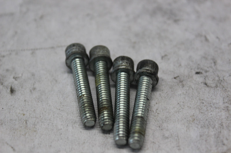 OIL FILLER SPOUT BOLT 4PCS 4718A 2000 H-D ELECTRAGLIDE FLHT