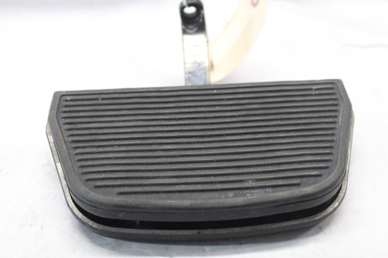Passenger Floorboard Footboard 50613-91, Bracket HARLEY DAVIDSON 52719-10