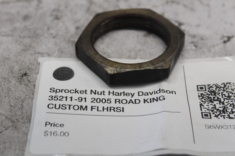 Sprocket Nut Harley Davidson 35211-91 2005 ROAD KING CUSTOM FLHRSI
