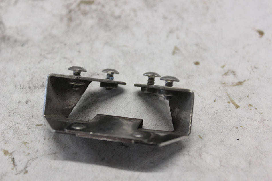 Saddlebag Lid Catch Bracket 90958-93 2010 H-D ULTRA CLASSIC FLHTCU
