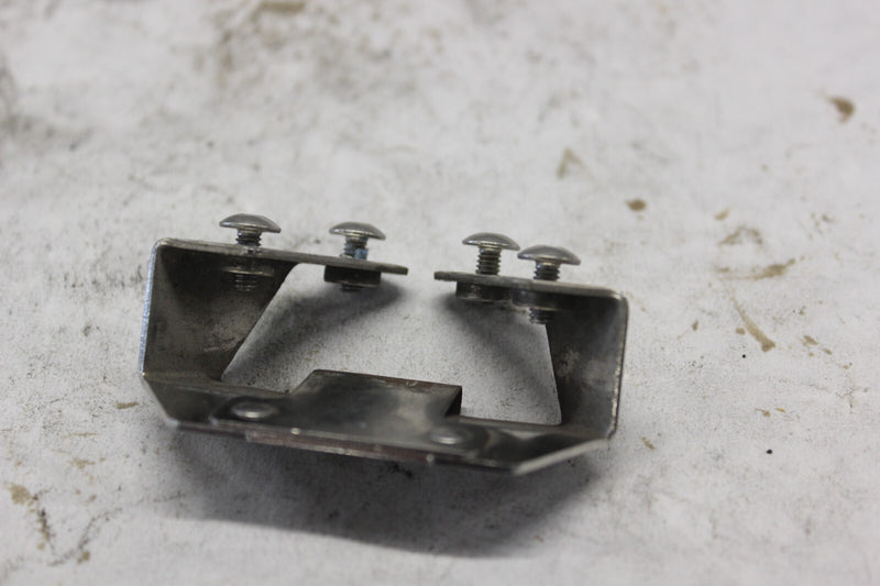 Saddlebag Lid Catch Bracket 90958-93 2010 H-D ULTRA CLASSIC FLHTCU