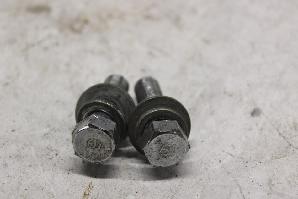FRONT CALIPER BOLT 2PCS 90105-10638-00 1982 YAMAHA MAXIM XJ1100