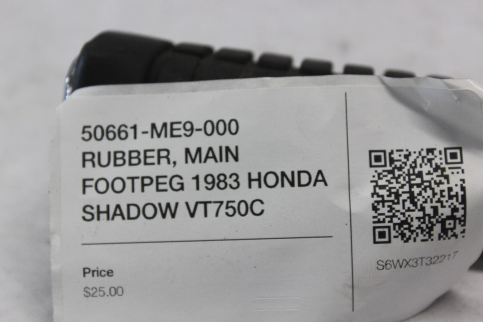 50661-ME9-000 RUBBER, MAIN FOOTPEG 1983 HONDA SHADOW VT750C