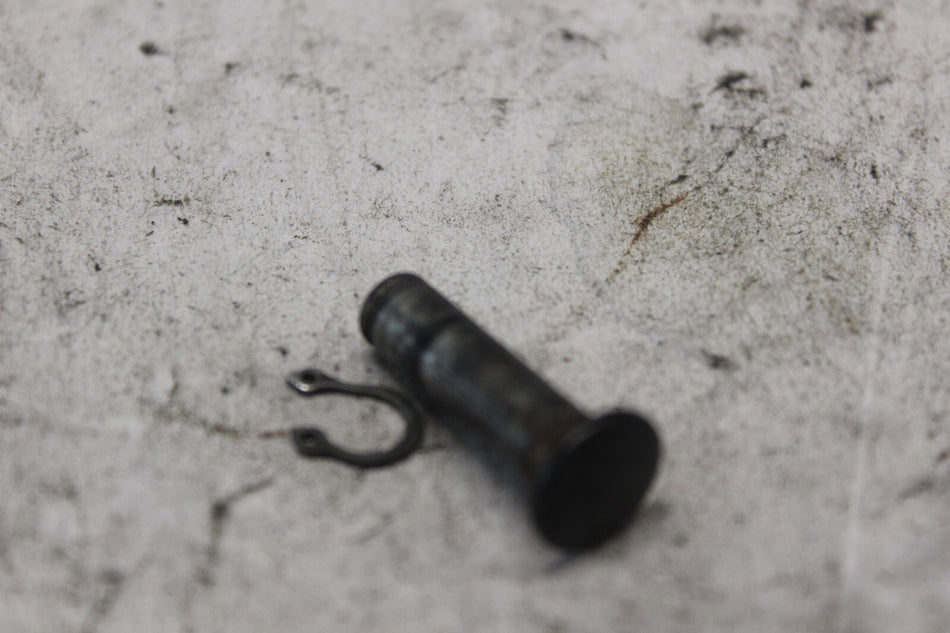 Hand Control Pivot Pin HARLEY DAVIDSON 42860-06