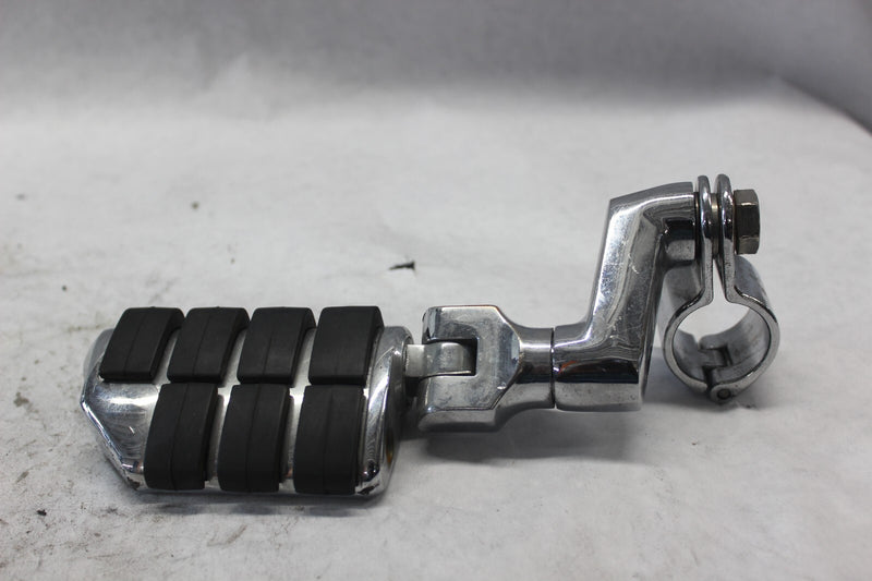 HIGHWAY FOOTREST W/ BRACKET HARLEY DAVIDSON 2010 ULTRA CLASSIC FLHTCU
