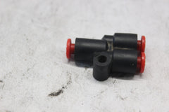 REAR SHOCK UNION FITTING 5/32 PUSH IN 54328-97 2000 H-D ELECTRAGLIDE FLHT