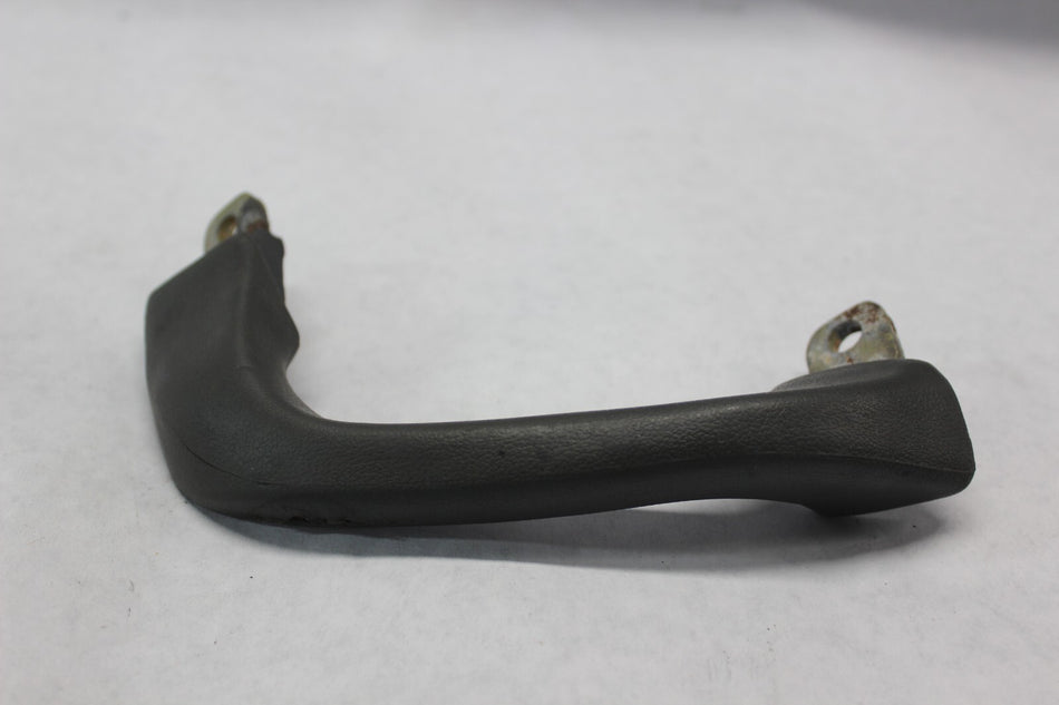REAR GRAB RAIL SEAT STAY RIGHT 4BP-21645-01-00 2007 YAMAHA YZF600R