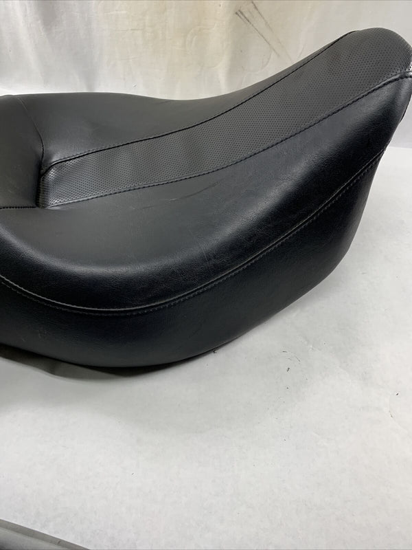 OEM Harley Davidson 2 Up Seat 2013 Streetglide No Rips 52164-10