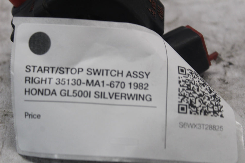 START/STOP SWITCH ASSY RIGHT 35130-MA1-670 1982 HONDA GL500I SILVERWING