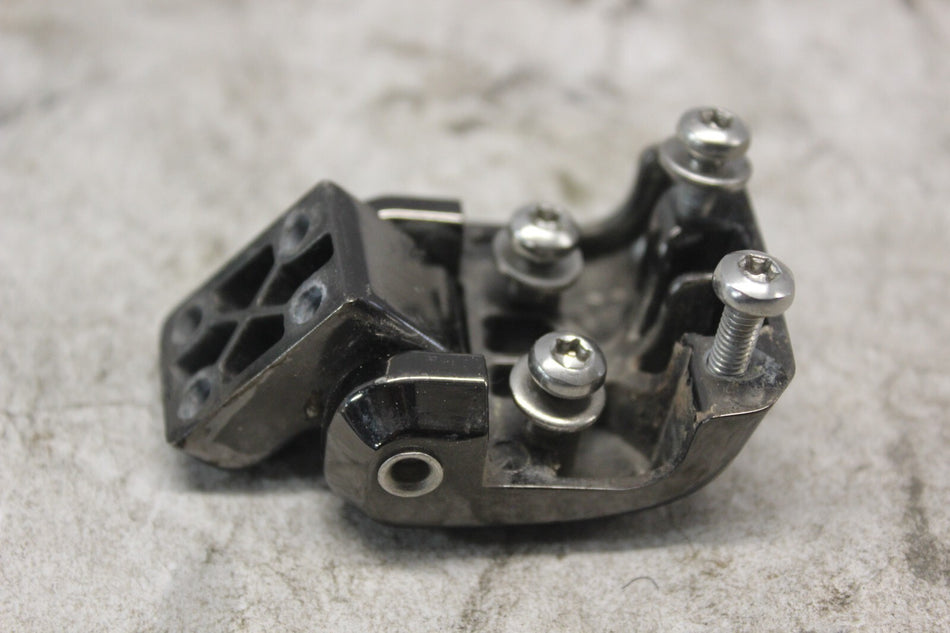 53000139 Tour-Pak Hinge Rear HARLEY DAVIDSON
