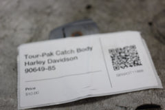 Tour-Pak Catch Body Harley Davidson 90649-85
