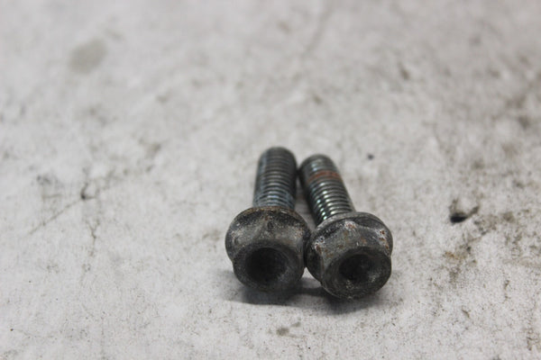 PASSENGER STEP HOLDER BOLT 2PCS 96400-08028-00 1998 HONDA CBR900RR