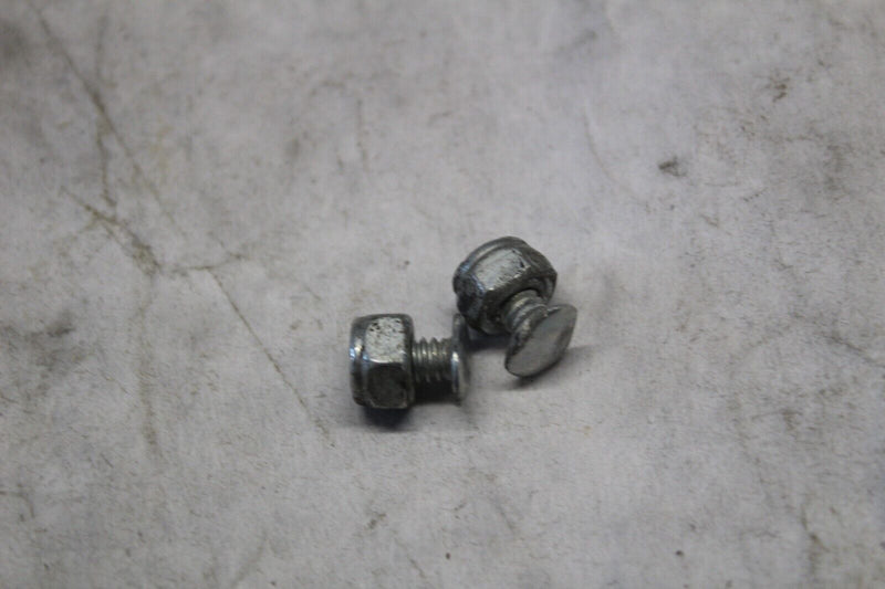 3561WC FENDER SIDE TRIM SCREW (2) HARLEY DAVIDSON