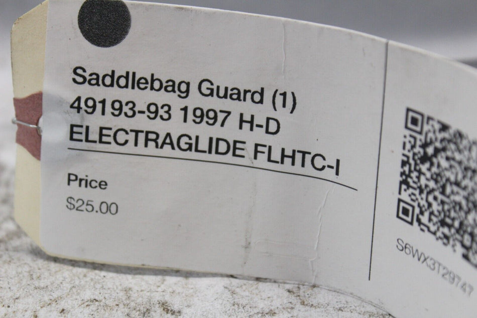 Saddlebag Guard (1) 49193-93 1997 H-D ELECTRAGLIDE FLHTC-I