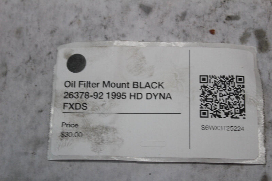 Oil Filter Mount BLACK 26378-92 1995 HD DYNA FXDS