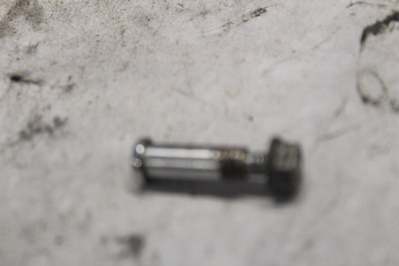 LEVER PIVOT BOLT (BRAKE)90114-MA5-671 1982 HONDA GL500I SILVERWING