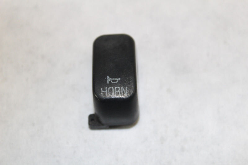 HORN BUTTON LEFT HAND CONTROL HARLEY DAVIDSON 71682-06