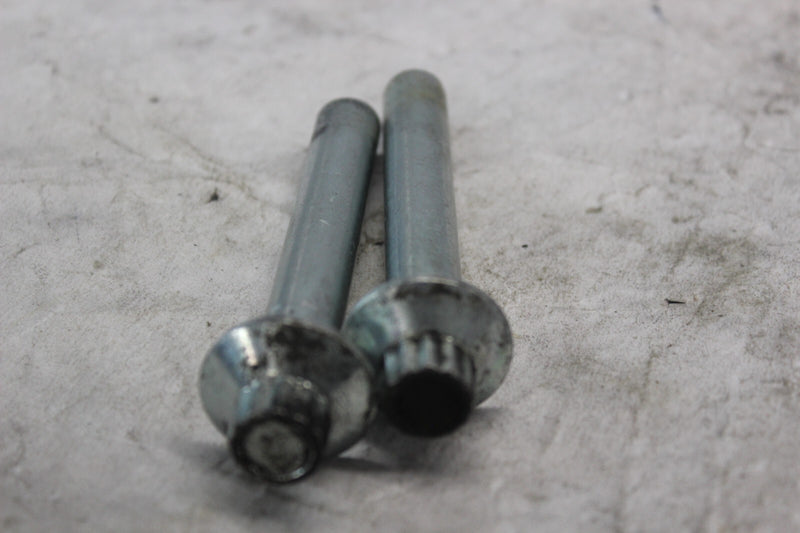 Internal Thread Screws 2pcs 16478-85 (3 3/16”) 2001 H-D SOFTAIL DUECE FXSTD