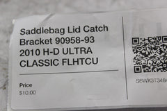 Saddlebag Lid Catch Bracket 90958-93 2010 H-D ULTRA CLASSIC FLHTCU