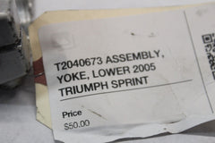 T2040673 ASSEMBLY, YOKE, LOWER 2005 TRIUMPH SPRINT