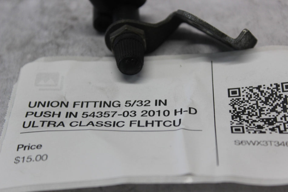 UNION FITTING 5/32 IN PUSH IN 54357-03 2010 H-D ULTRA CLASSIC FLHTCU