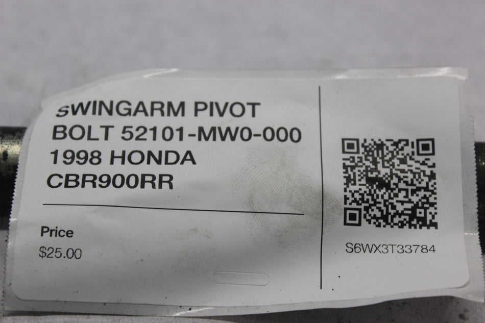 SWINGARM PIVOT BOLT 52101-MW0-000 1998 HONDA CBR900RR