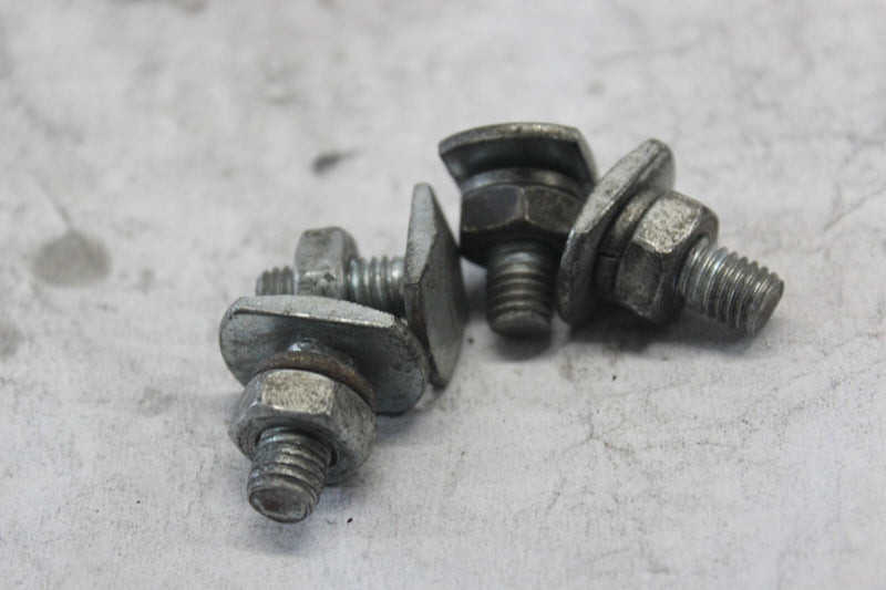 EXHAUST MOUNT BRACKET SCREW 4PCS 3929 2010 H-D ULTRA CLASSIC FLHTCU