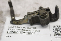 SEAT HOOK CATCH 77220-MM5-003  1988 HONDA CBR1000F